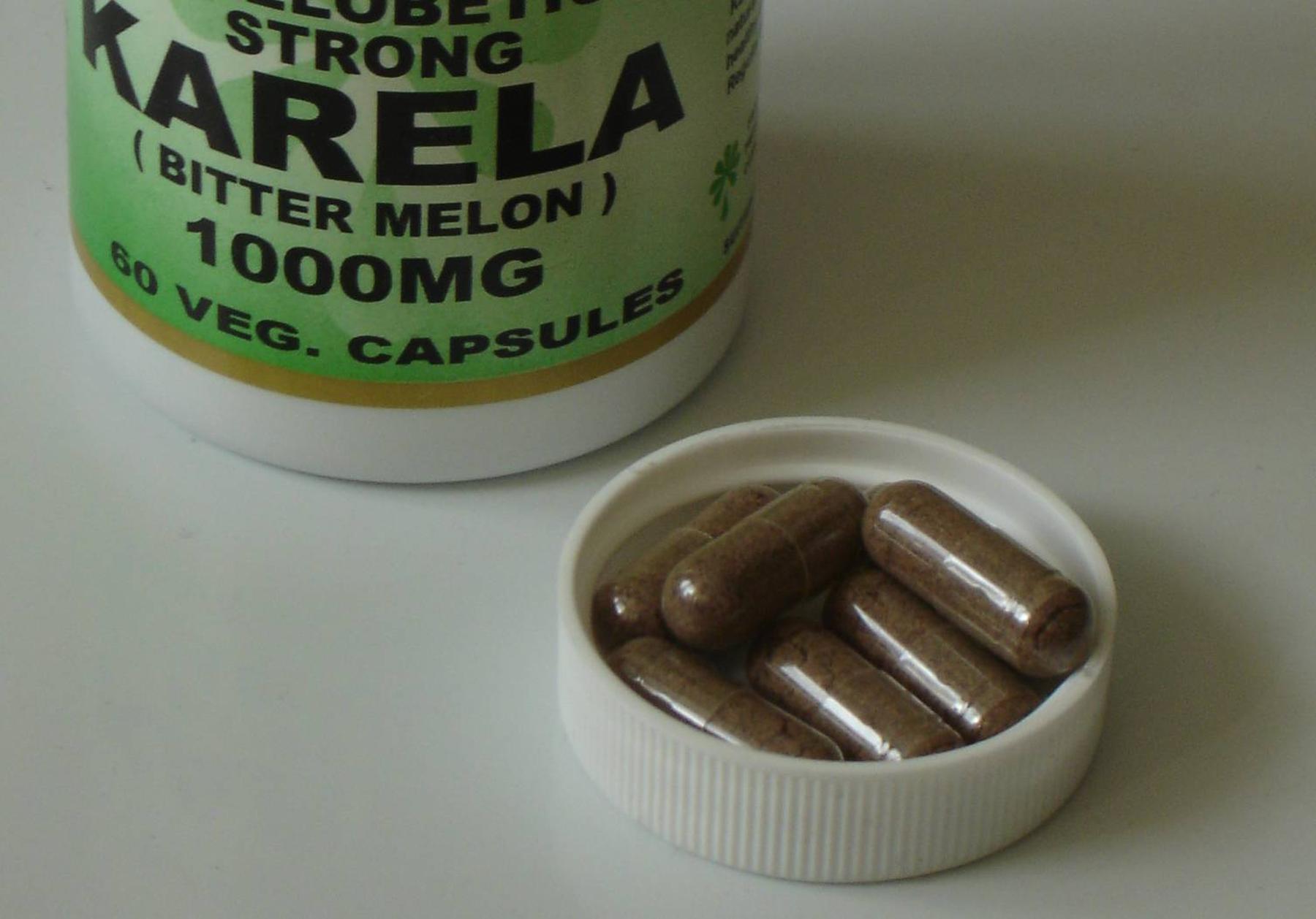 File:Karela capsules 2.jpg - Image of Vitamins, Health supplements